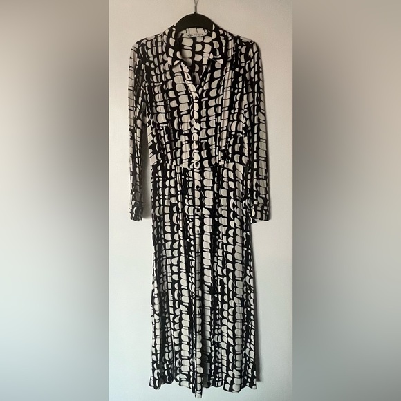 Zara Black and White Long Sleeve Dress - Picture 3 of 5